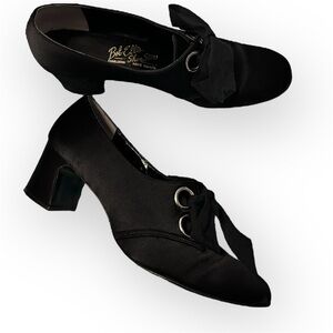 BOB ELLIS Vintage Designer Black Heels w/ Bow Detail - 7.5